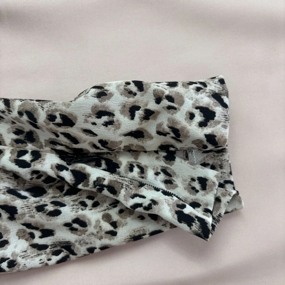 Ann Taylor Leopard Print Scoop Neck Feminine Chic‎ Sensual Blouse Back Zipper 2 - Picture 8 of 11